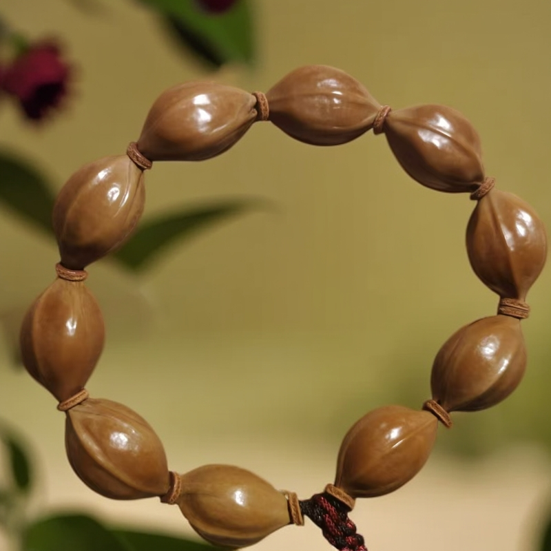 梅林铁核小世界15*25小尺寸橄榄核手把件已去霜