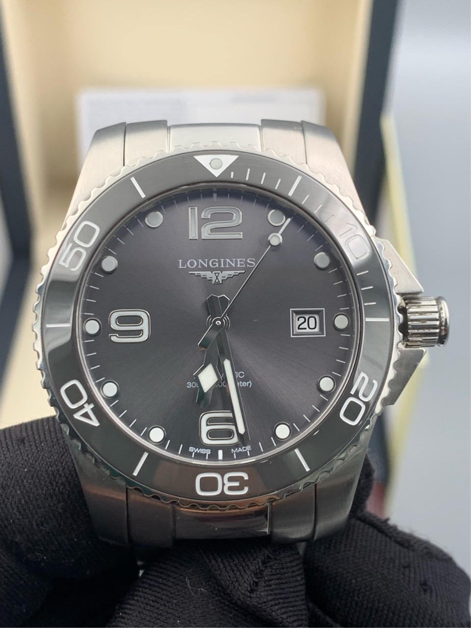 95新 Longines/浪琴 灰色康卡斯L3.781.4.76.6表径41，22全套