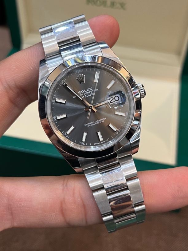 99新 Rolex/劳力士 日志126300-0007灰盘，41毫米表径，23全套