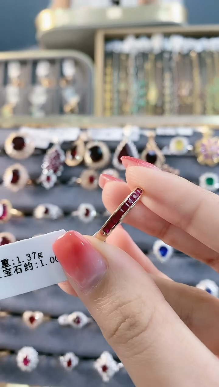 【闪购商品】红宝石戒指18K金镶嵌.
