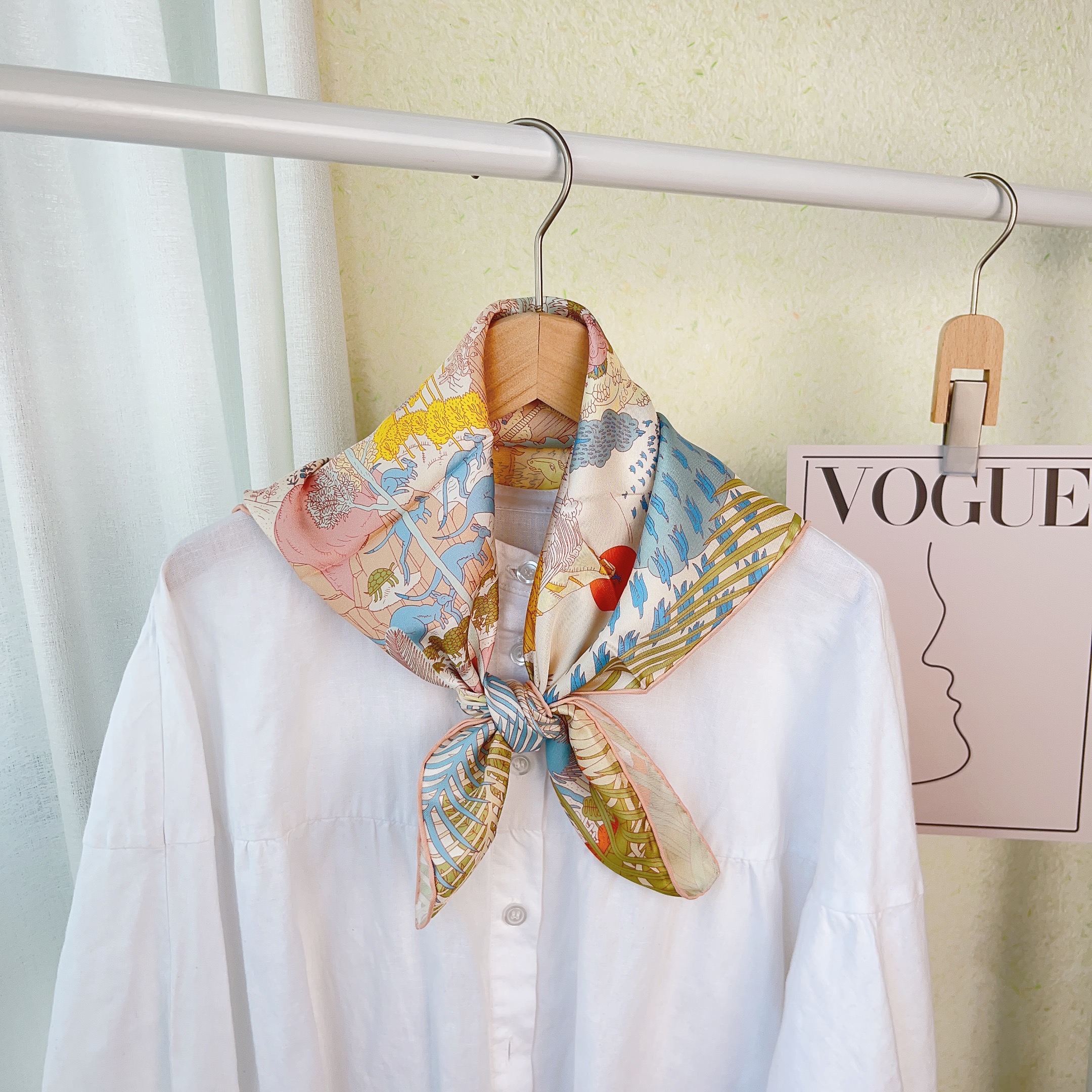 【巾有所属】动物狂欢28套色系手工卷边丝巾14姆米桑蚕丝(尺寸65cm)