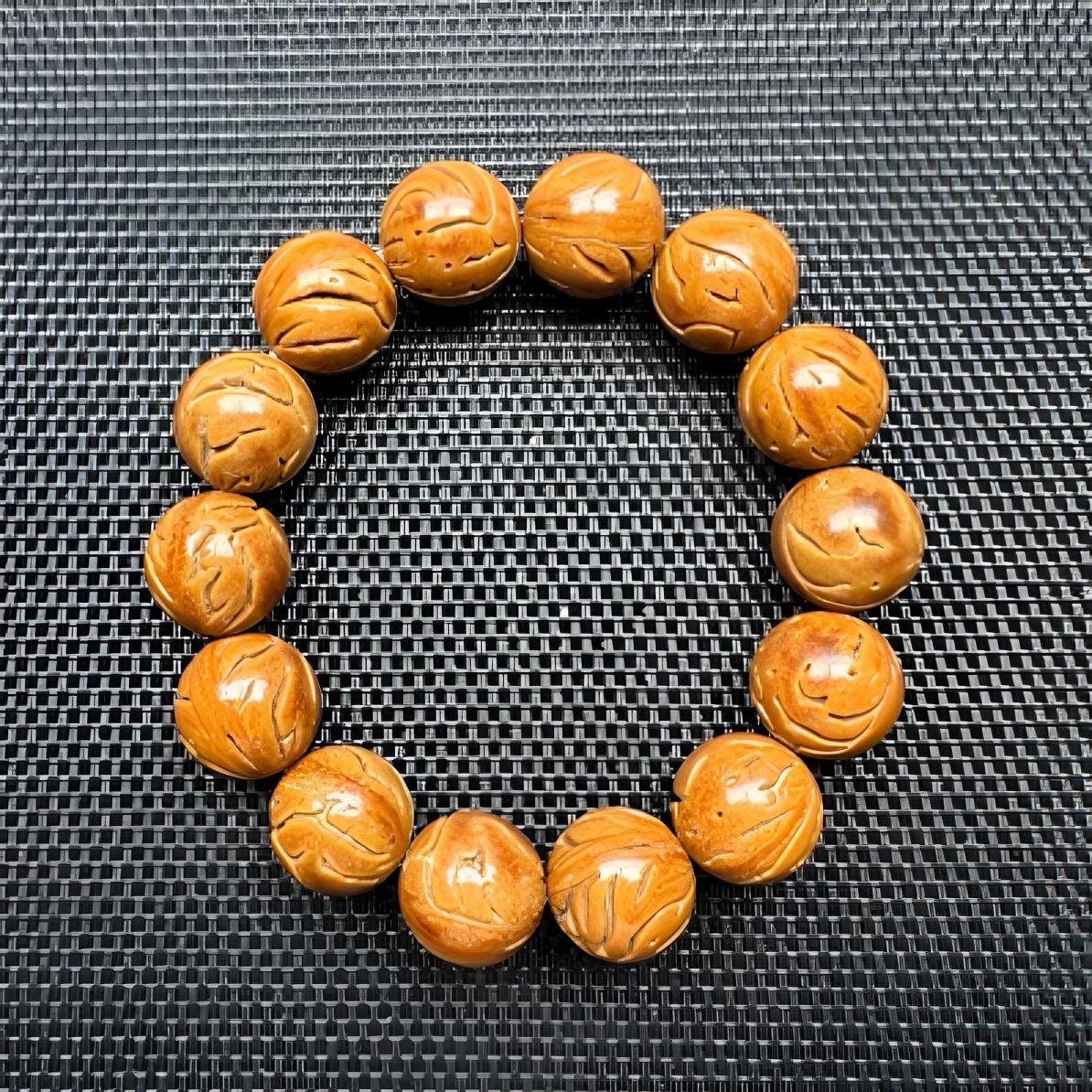 龙纹桃核18尺寸14颗