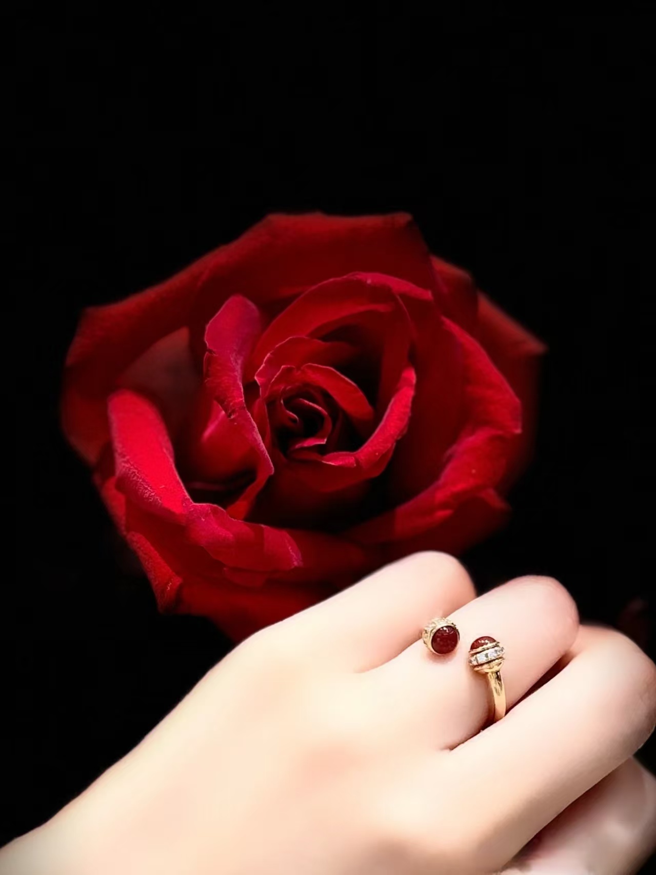 铜合金戒指 毒饰高定   轻奢红色转运珠镶钻开口戒指DY016