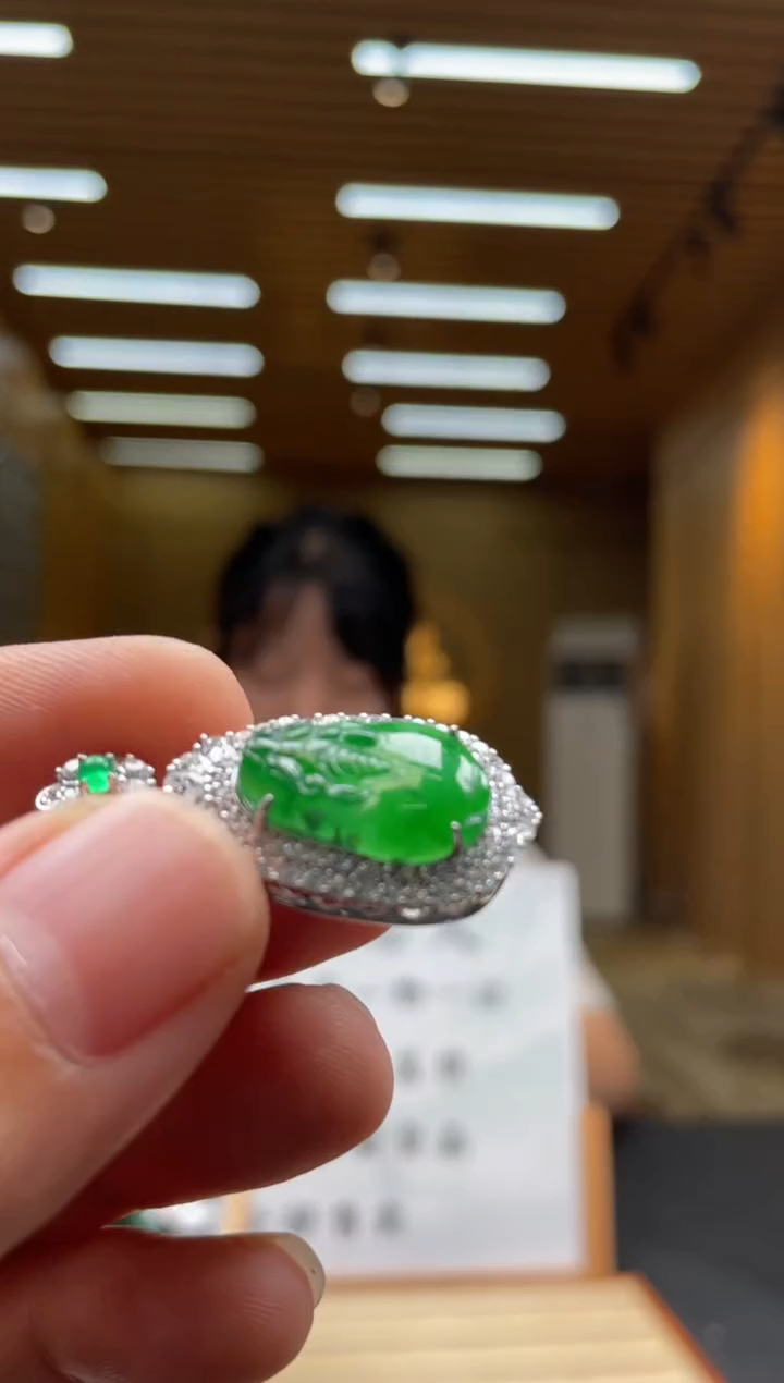【闪购商品】定制翡翠未镶嵌       *156