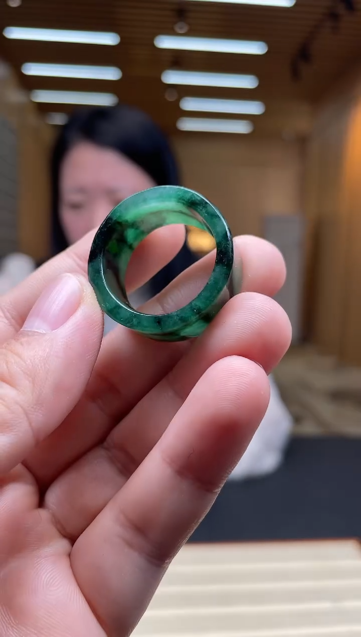 【闪购商品】定制翡翠未镶嵌*64