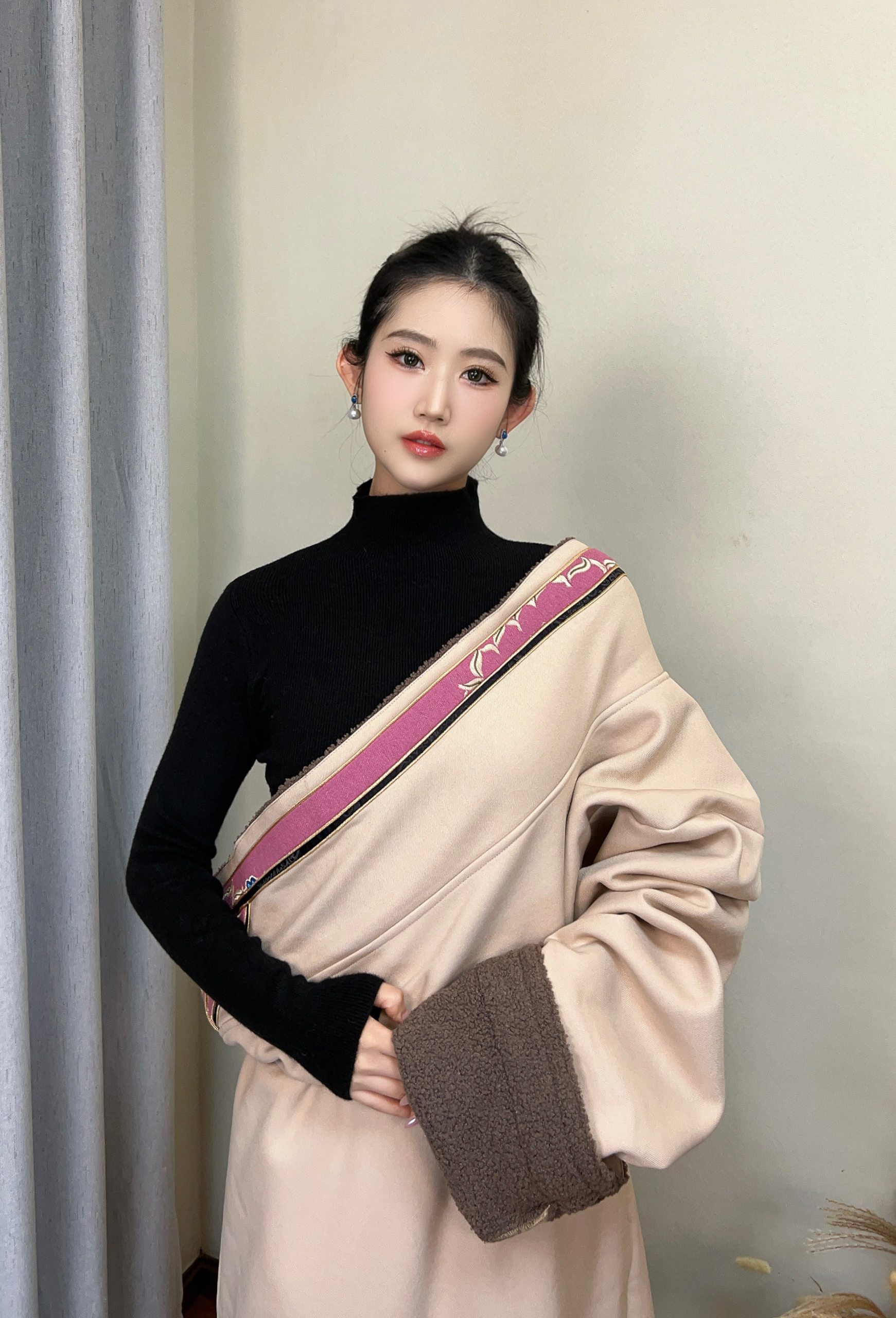 藏蓝的诗 杳霭流玉 冬季新款加绒藏袍燕麦西藏服气质温雅保暖百搭