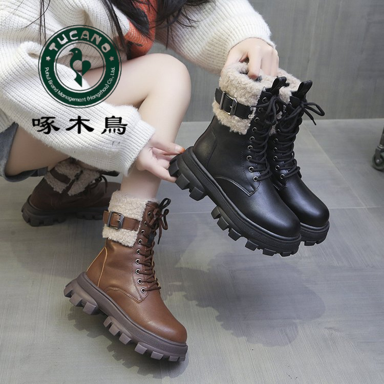 啄木鸟真皮短筒靴子女新款冬季加绒保暖时尚潮流百搭厚底圆头短靴