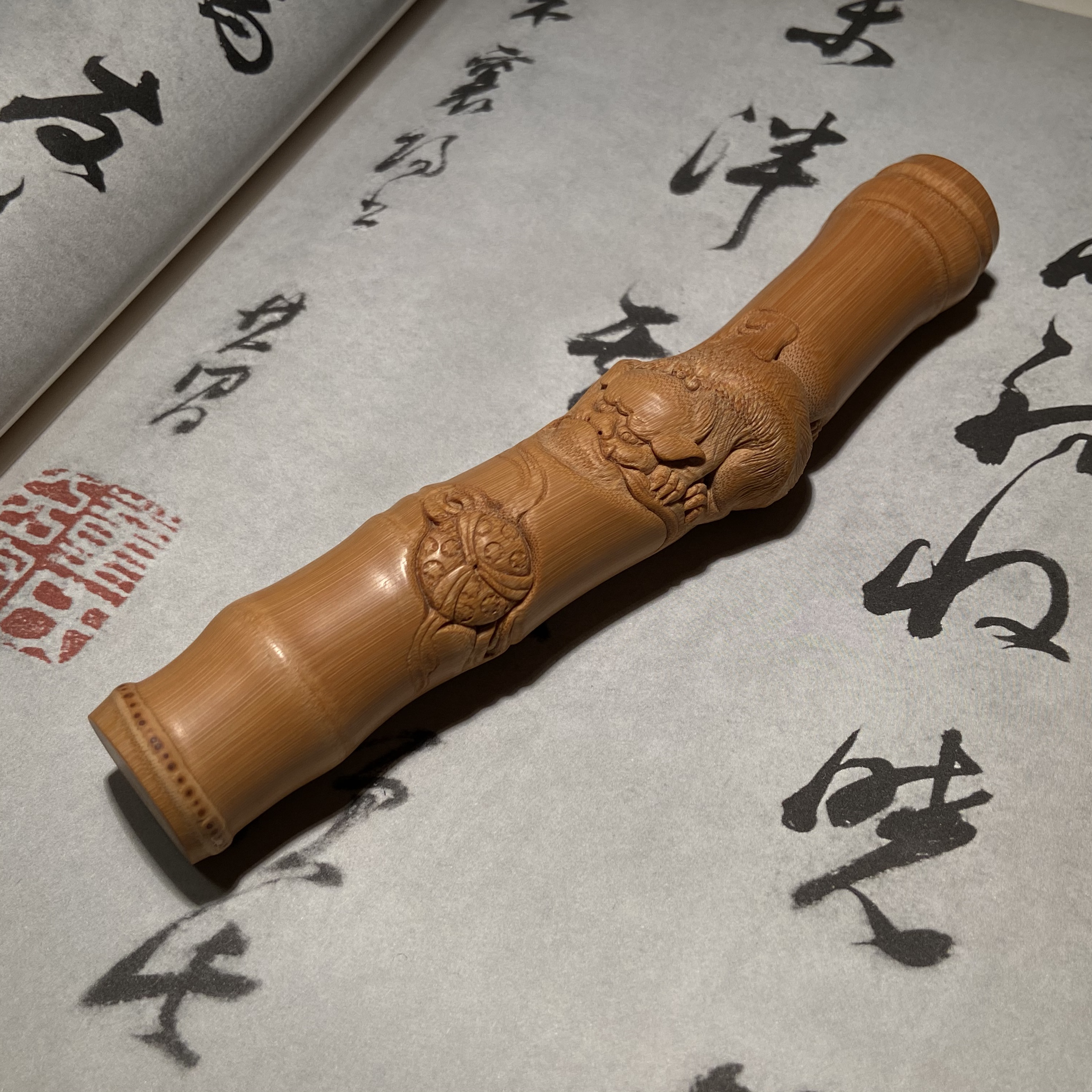 自得斋名家竹雕狮子滚绣球手把件实心竹工艺品三舍竹雕精品竹雕