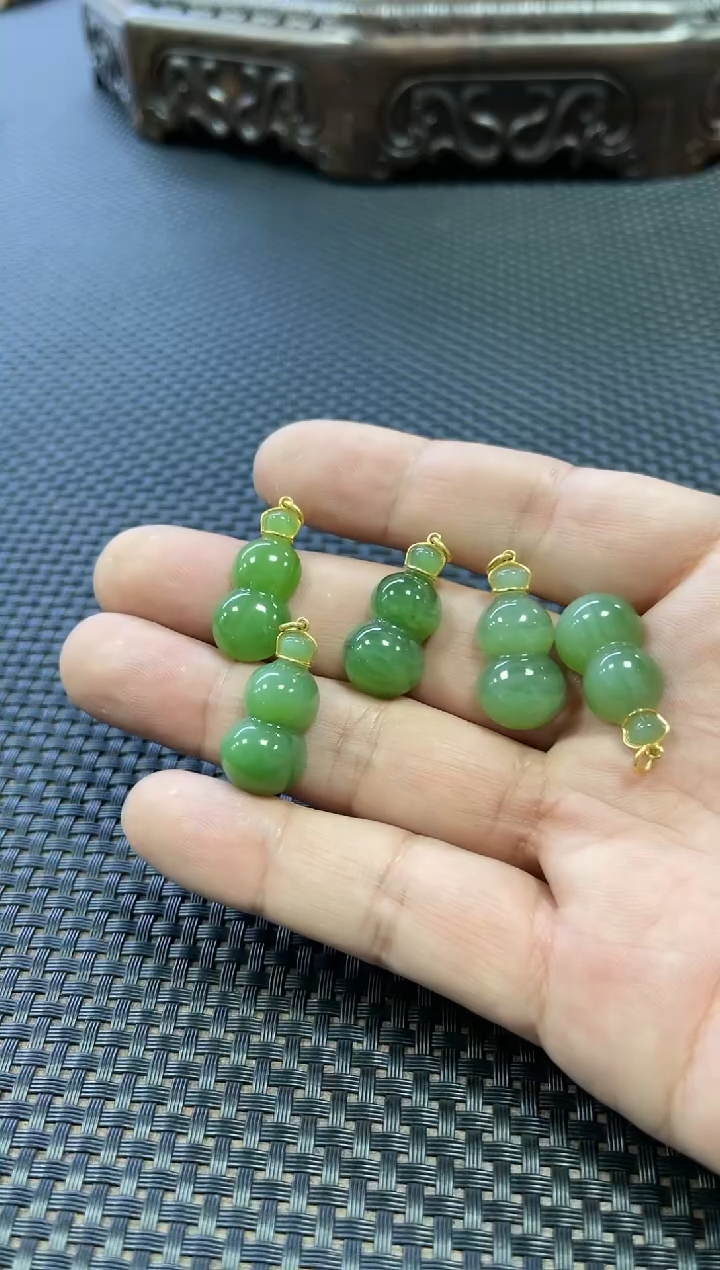 【闪购商品】和田玉吊坠18K金镶嵌一个多样性发