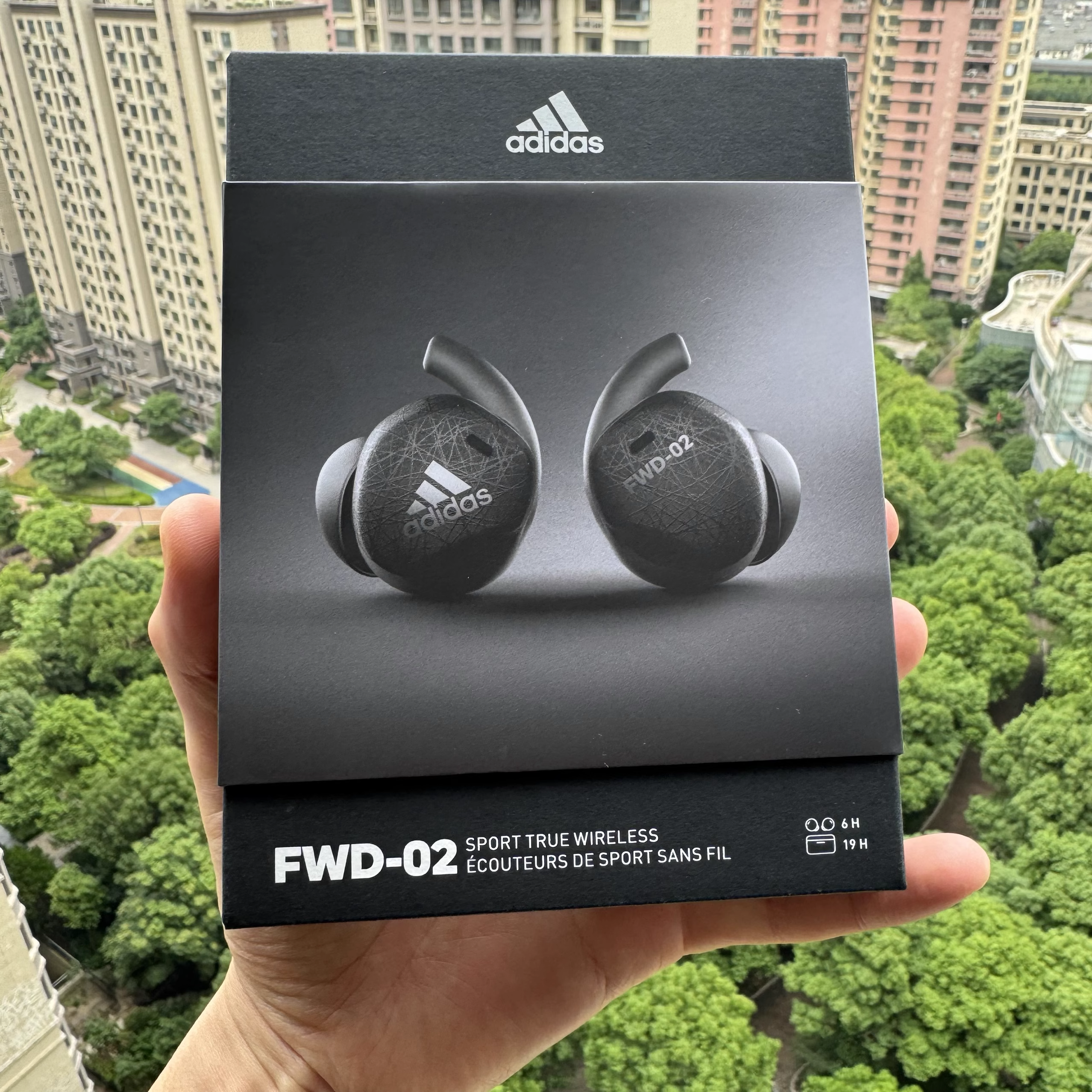 99新 adidas/阿迪达斯 阿迪达斯FWD-02真无线蓝牙耳机入耳式