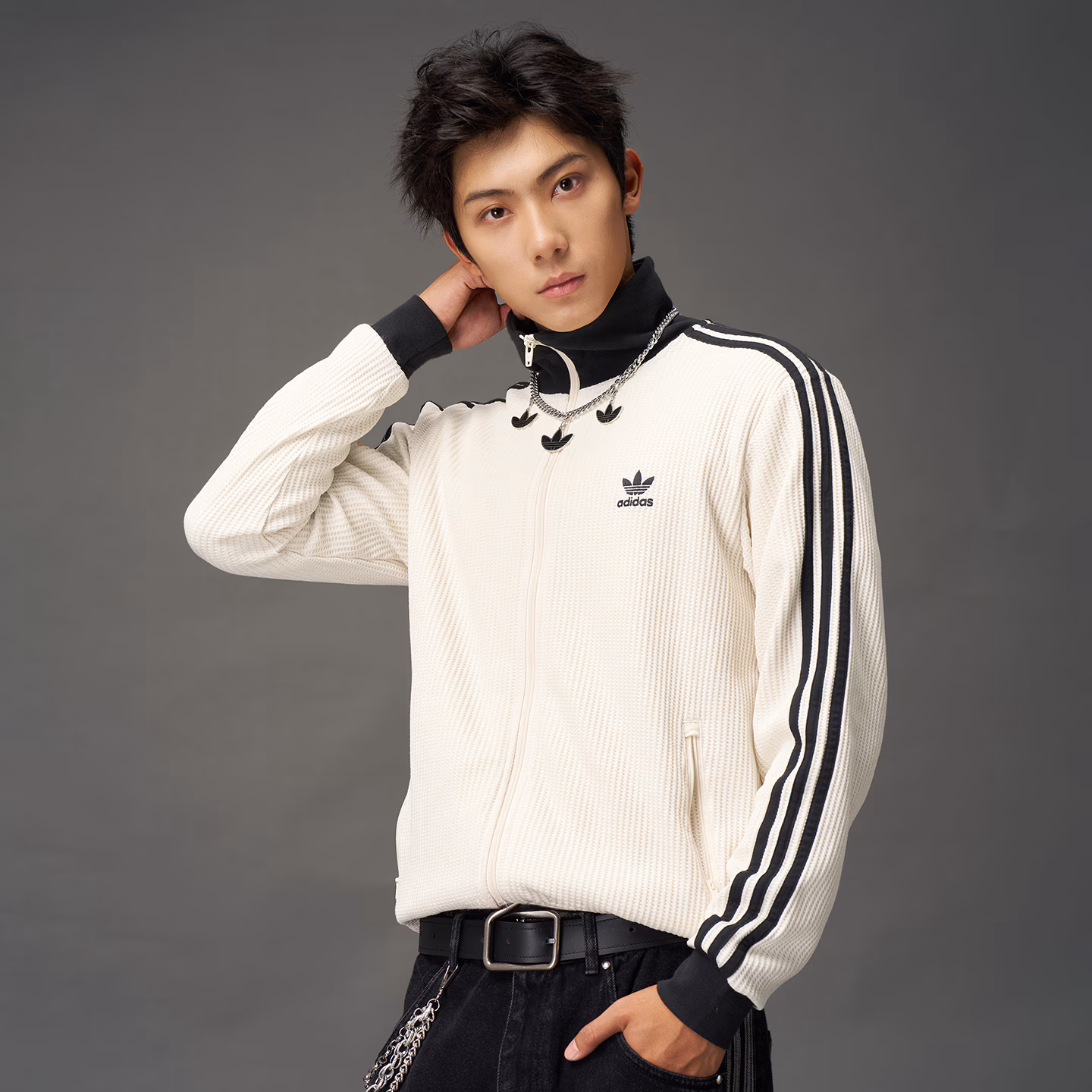 adidas/阿迪达斯中性复古华夫格休闲运动修身夹克薄外套JW0109