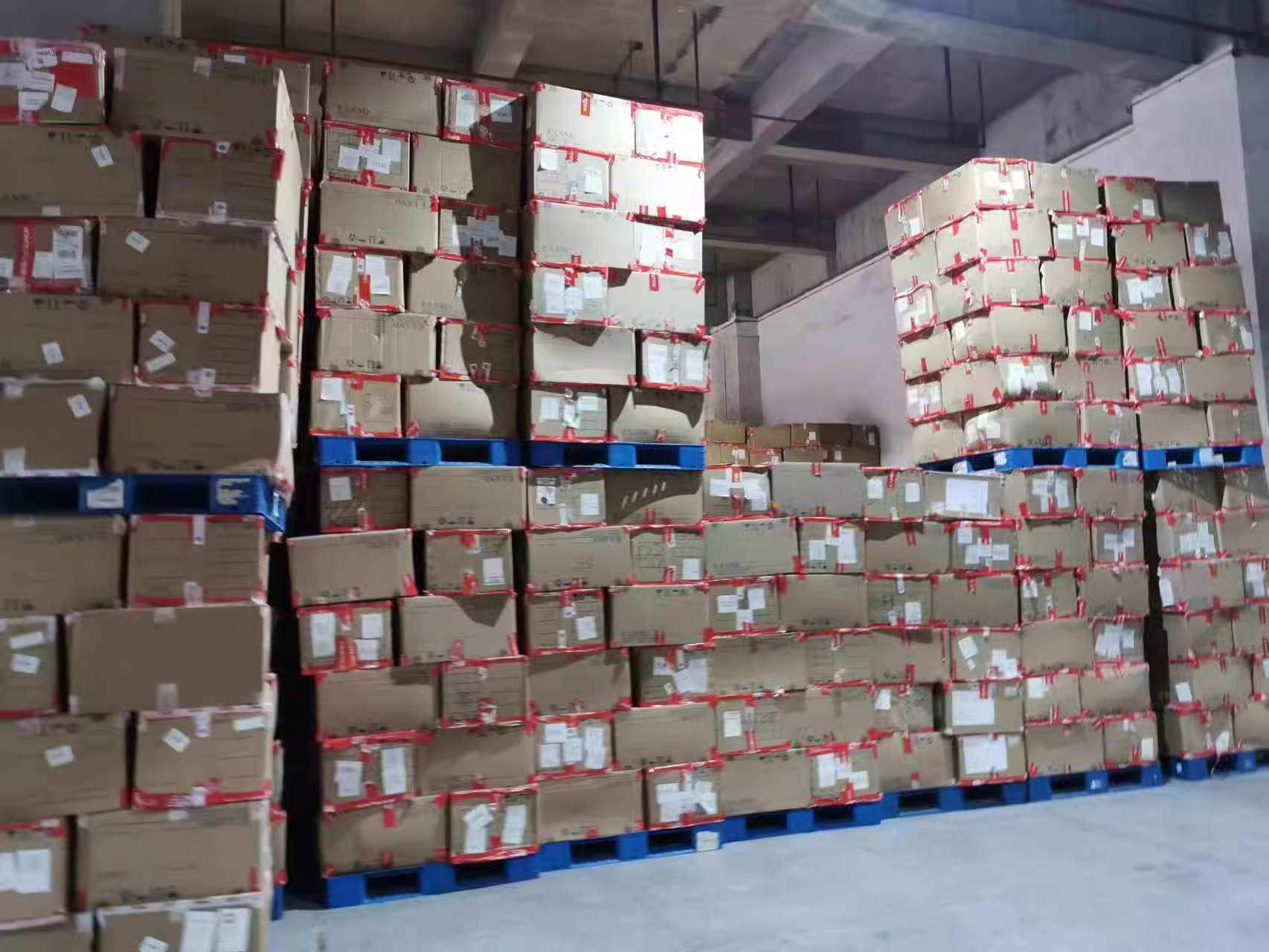 adidas/阿迪达斯 婵婵链接 拍下备注编码 衣服