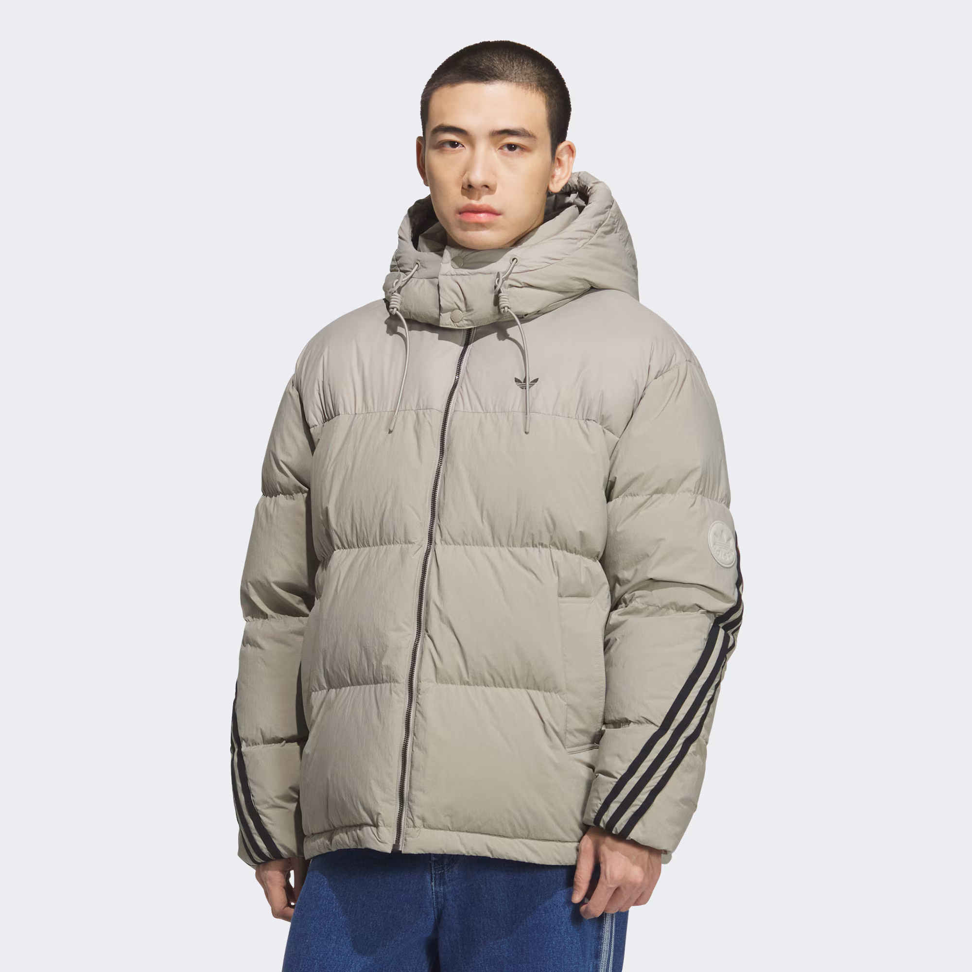 Adidas PUFFER DOWN 暖「芯」科技保暖鸭绒连帽面包羽绒服KC2563