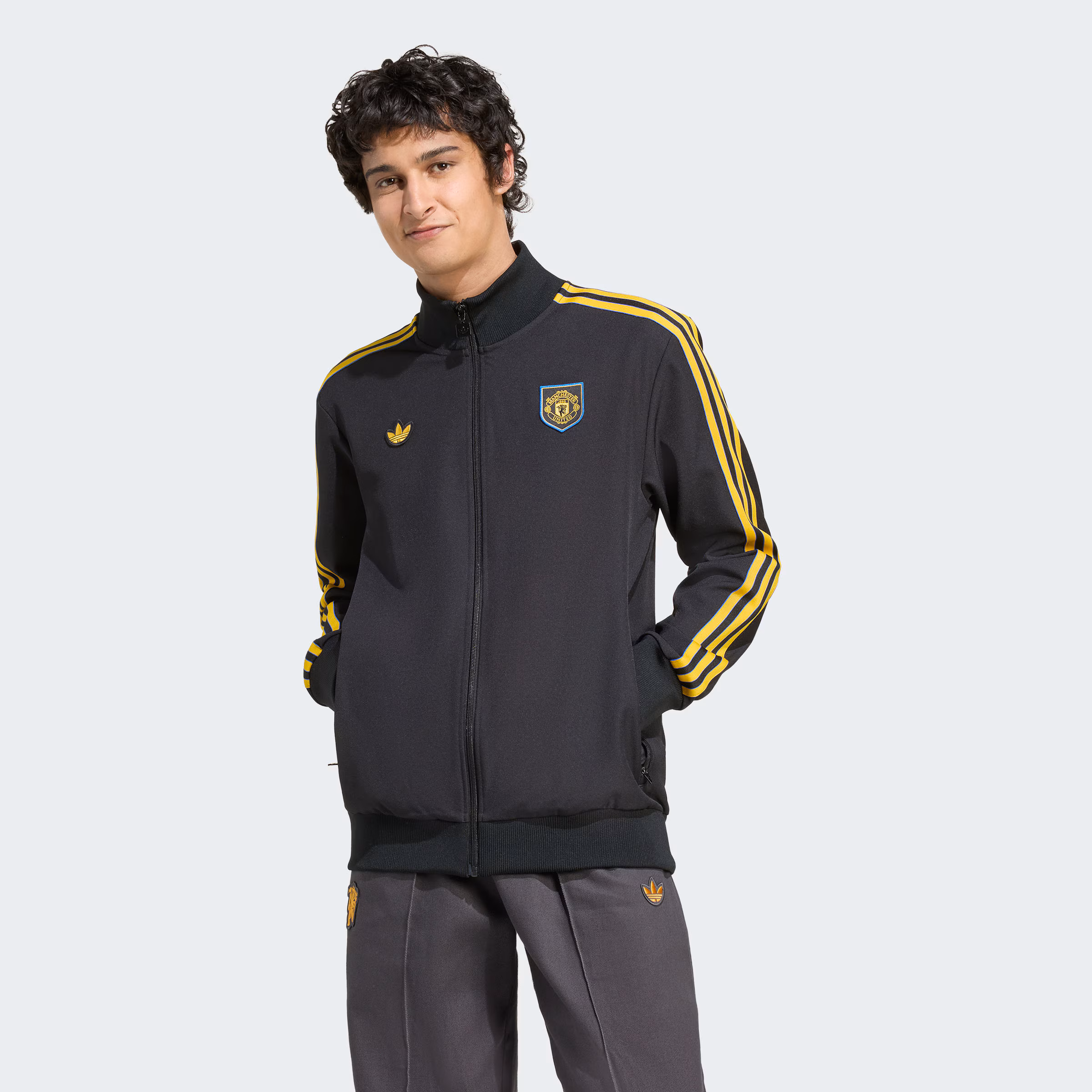 adidas/阿迪达斯MUFC ICON TT2男曼联足球休闲文化夹克外套KC2810