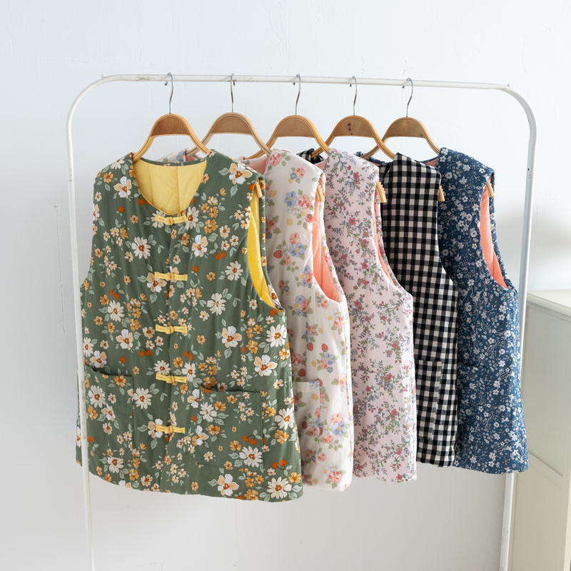 秋冬保暖马甲成人内搭内胆外穿坎肩2024新款洋气可爱女中式风盘扣