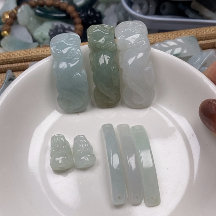 【闪购商品】翡翠挂件未镶嵌E***…