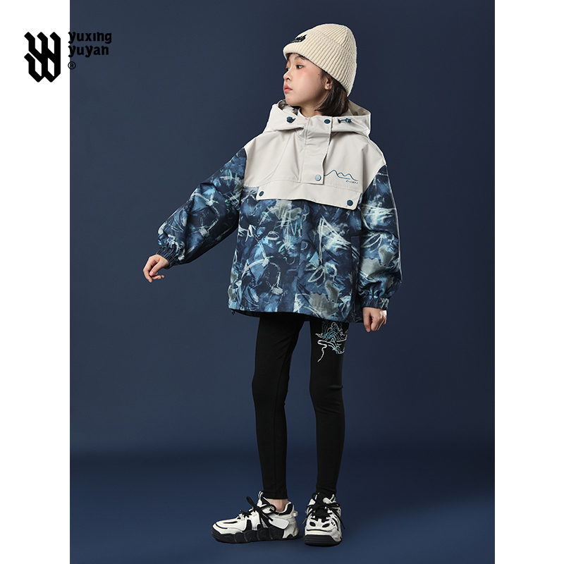 女童连帽冲锋衣外套2025新款女孩子工装上衣时尚儿童秋装潮酷