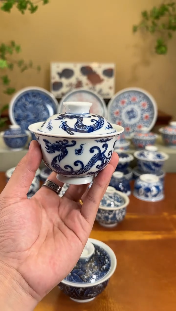 【闪购商品】瓷杯螭龙纹盖碗