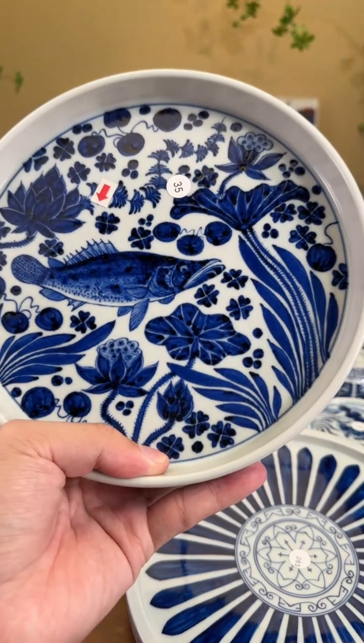 【闪购商品】瓷杯鱼藻纹壶承【微瑕35】