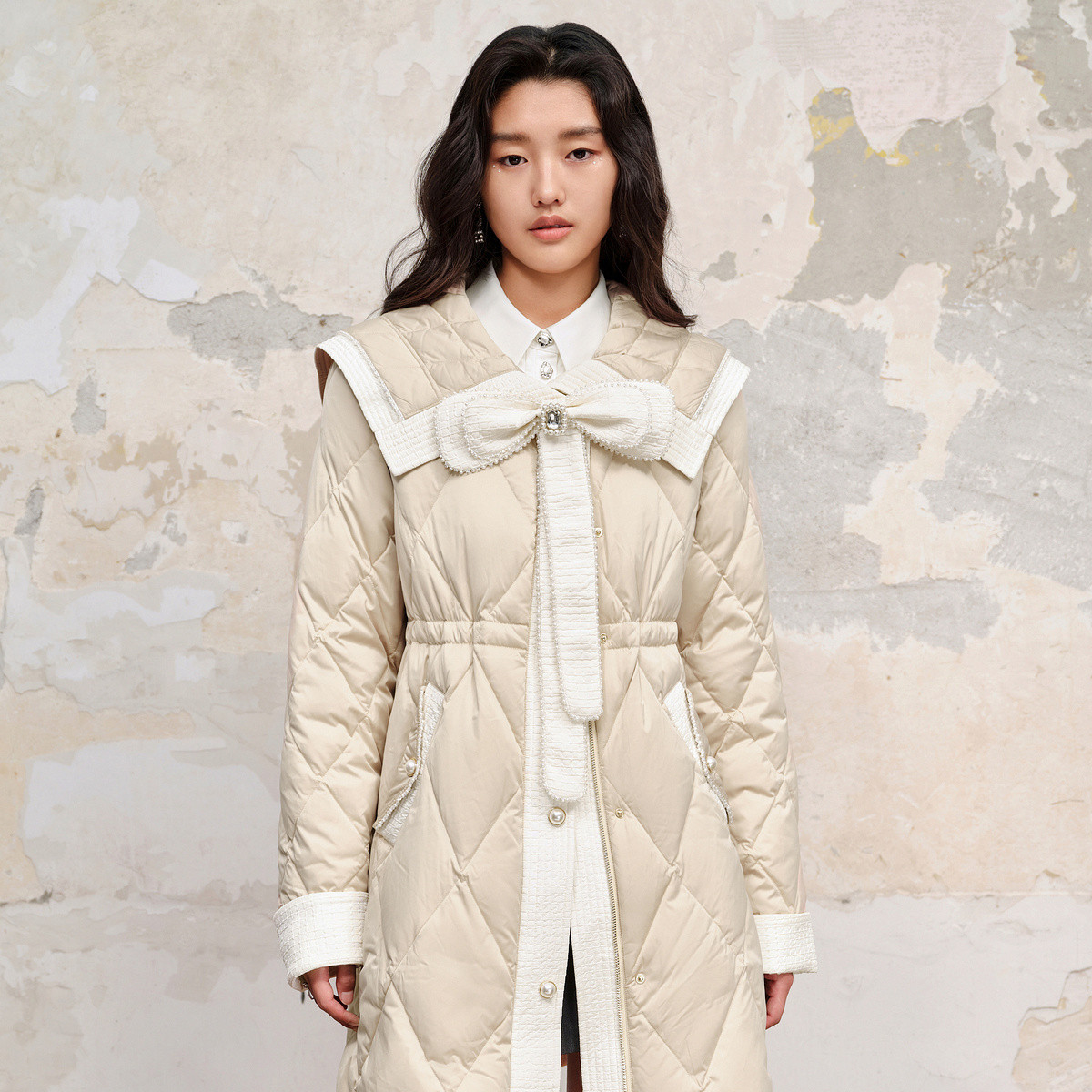 MAXRIENY玛克西妮冬季中长款复古小香撞白边香槟金长款羽绒服外套