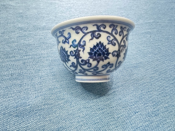 小小明堂双勾缠枝压手杯