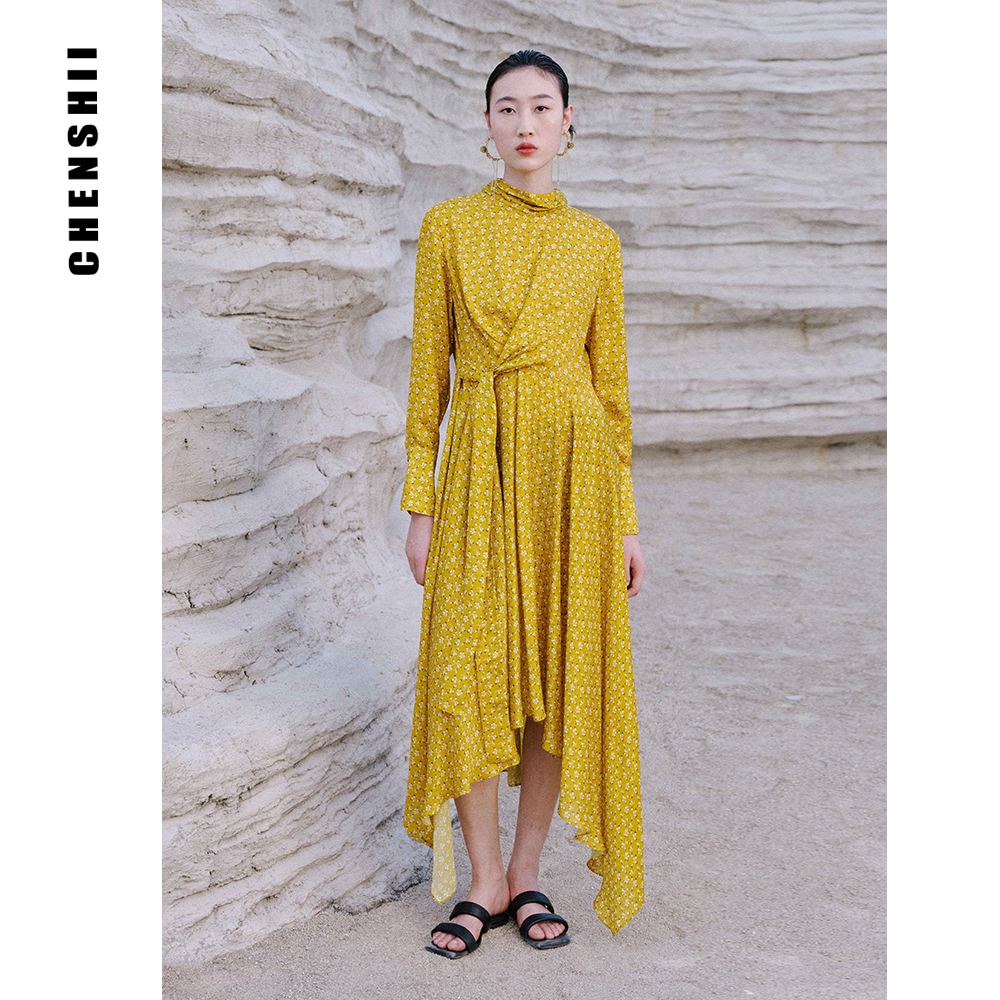 【王真儿同款】气质褶饰不对称垂坠连衣裙 CS1L03L008