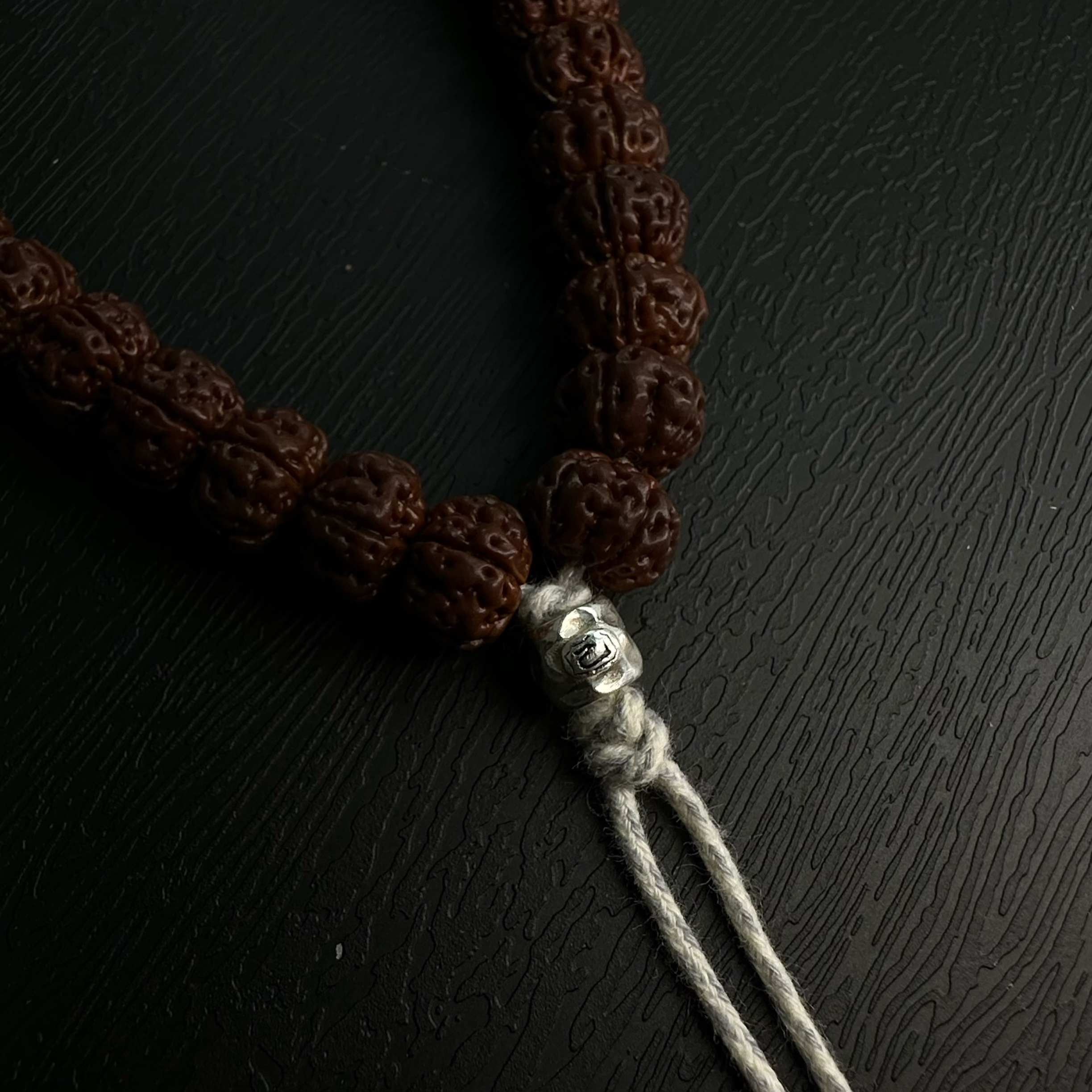 【自己人】小金刚配饰单圈手持108配饰