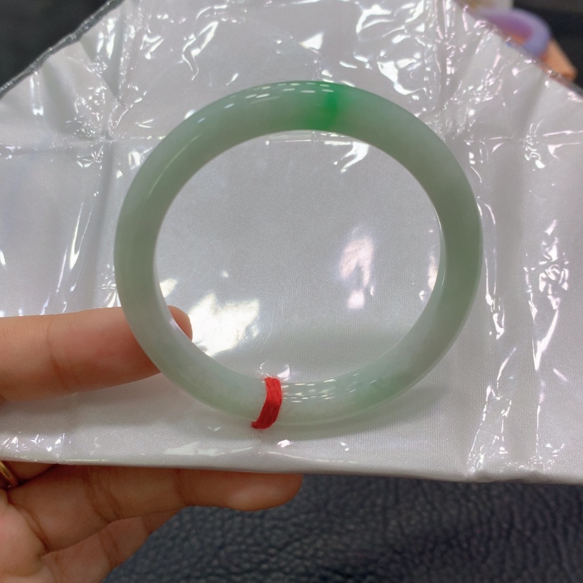 【闪购商品】翡翠手镯未镶嵌翡翠
