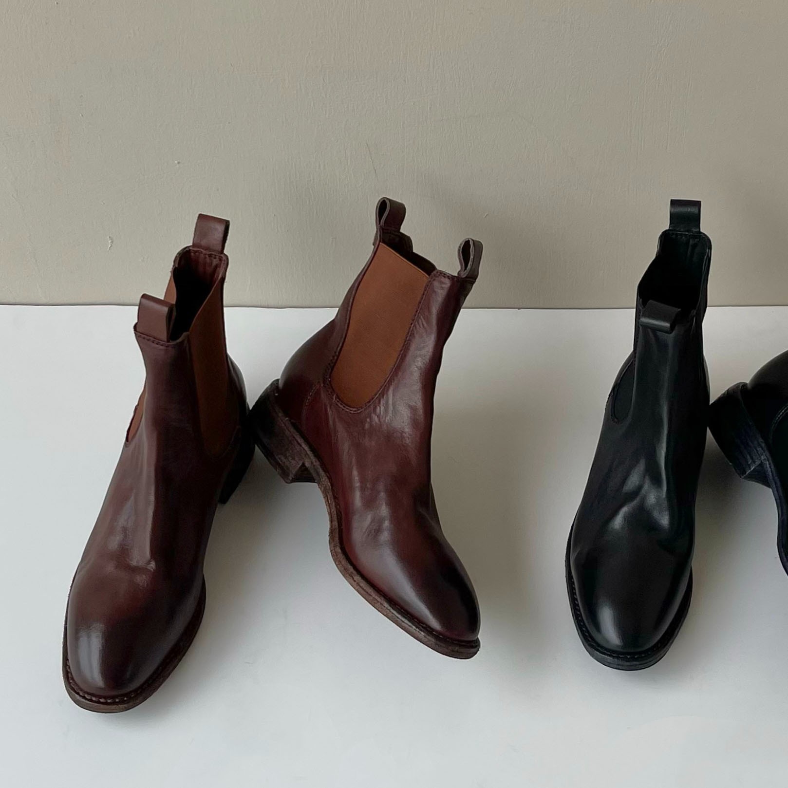 魔鞋师手工鞋2024年新款复古真马皮短筒马丁靴瘦瘦靴切尔西短靴