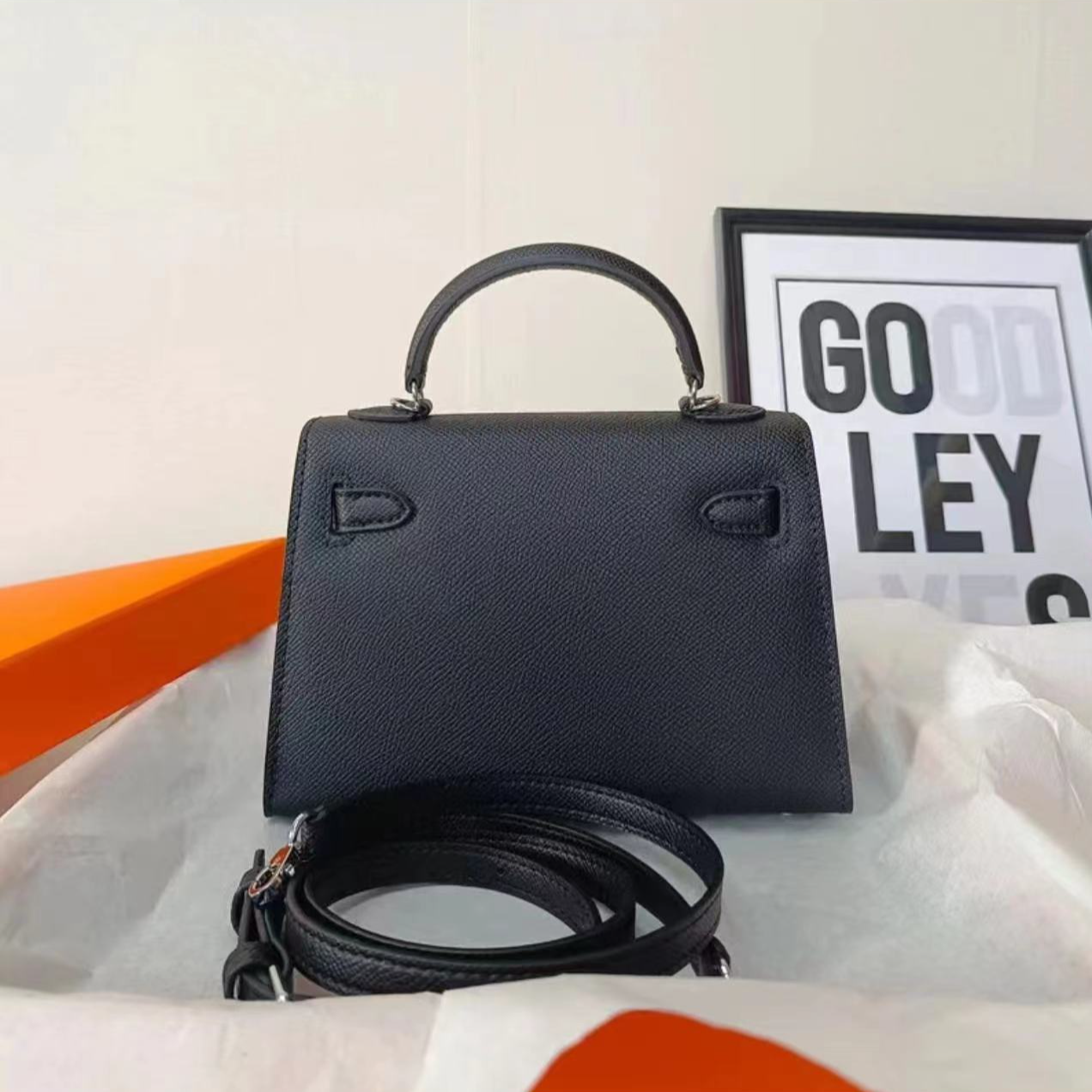 轻奢时尚简约百搭手提斜挎凯莉包