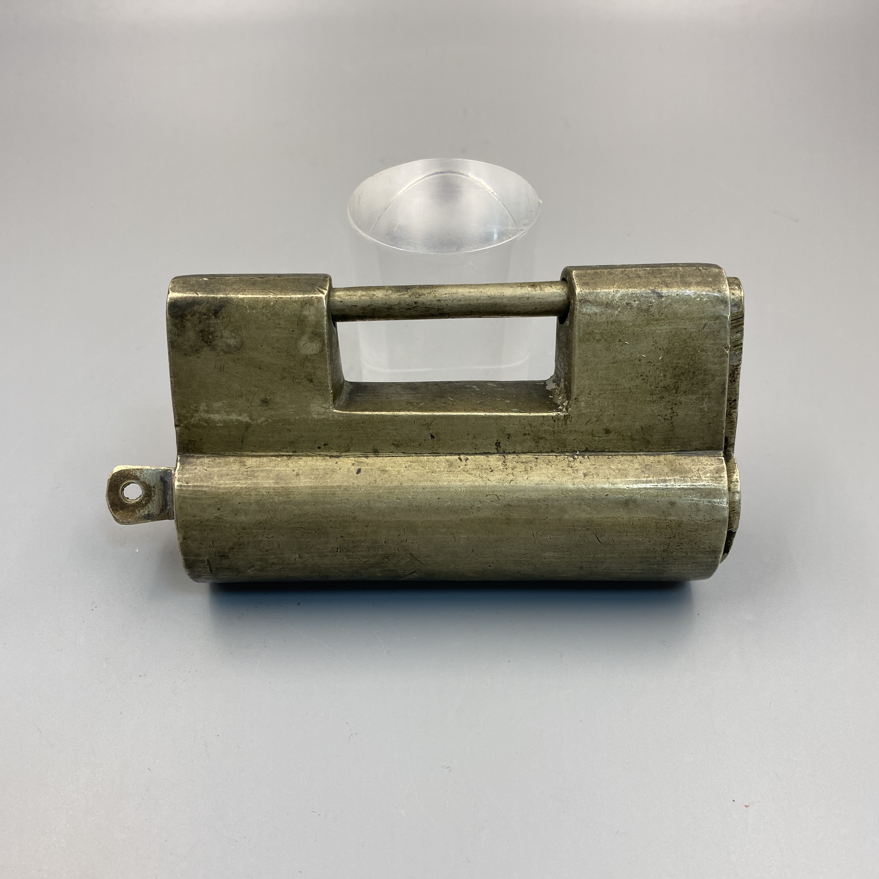 民国至早期铜质刻花卉纹锁益合/2410-289