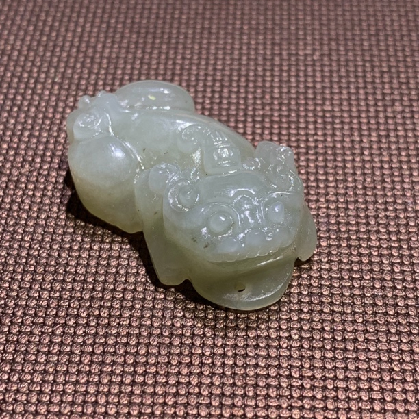 和田玉青白玉貌貅新品时尚款吊坠