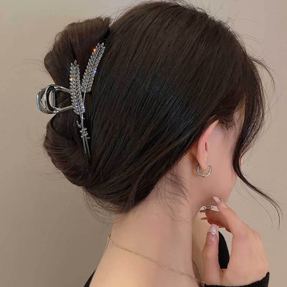 锌合金发饰 2023新款抓夹高级感麦穗发夹女后脑勺鲨鱼夹盘发发卡