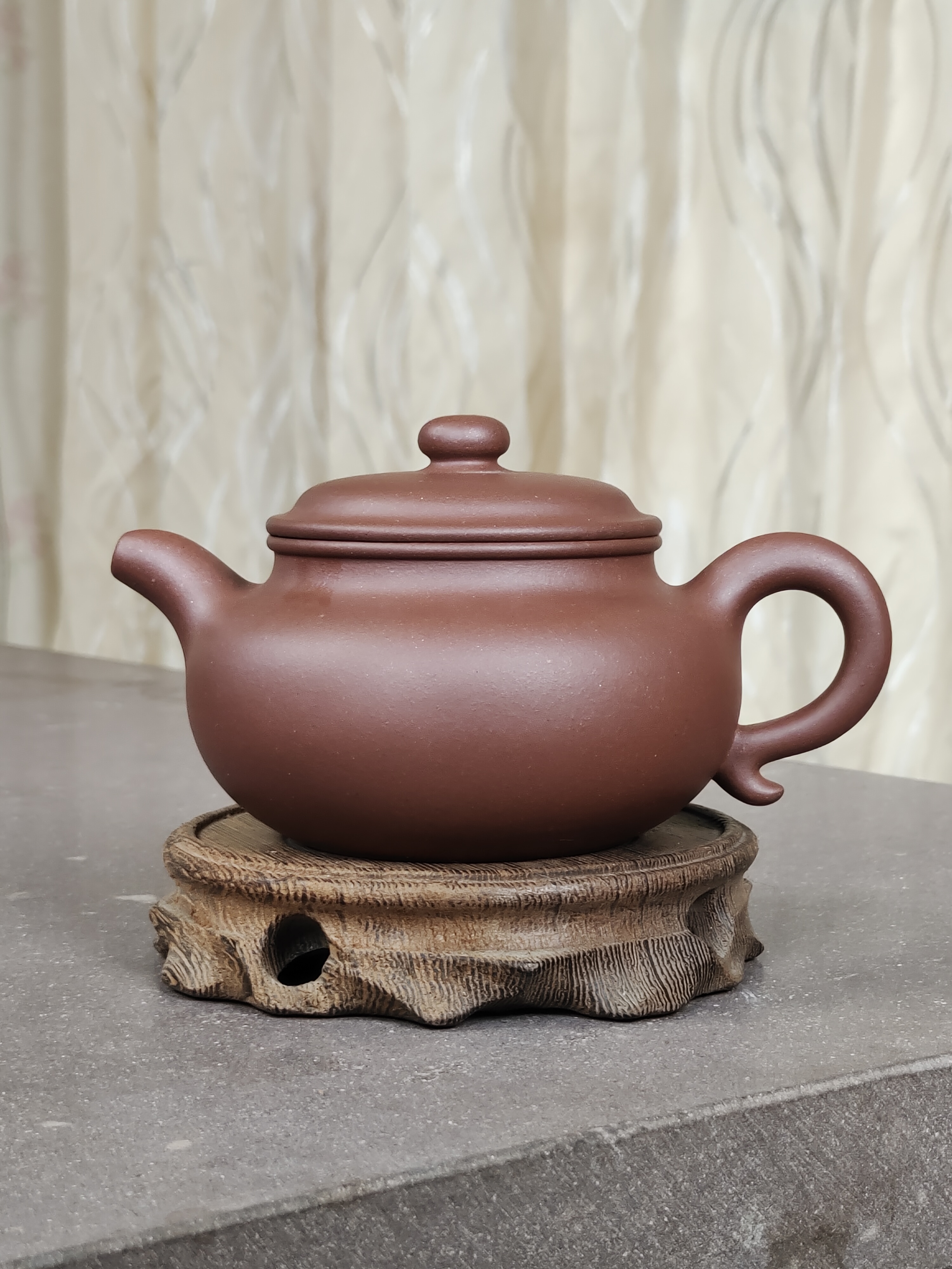 黄龙山原矿五号井紫泥全手工仿古壶（微瑕壶底有一点点花泥）260cc