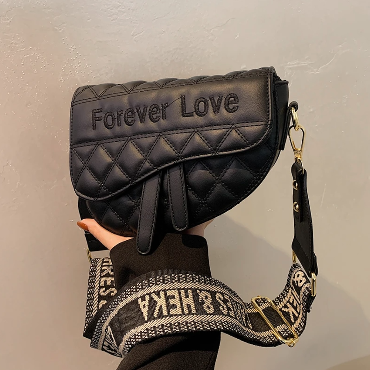 超火ins马鞍包女士斜跨包时尚潮流小众女包高品质女包韩版单肩包