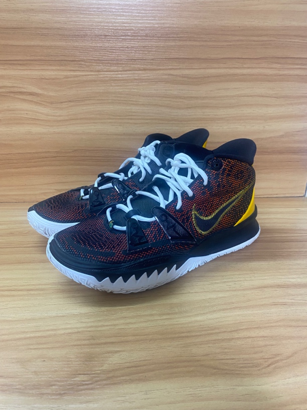 42.5码 欧文7  9新 399秒缓震