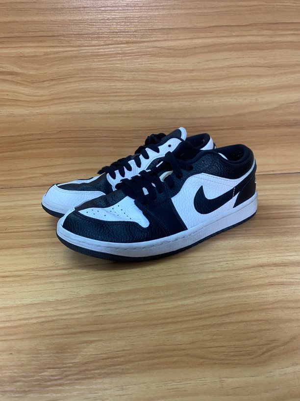 38.5码 AJ1 黑白熊猫 9新 249秒