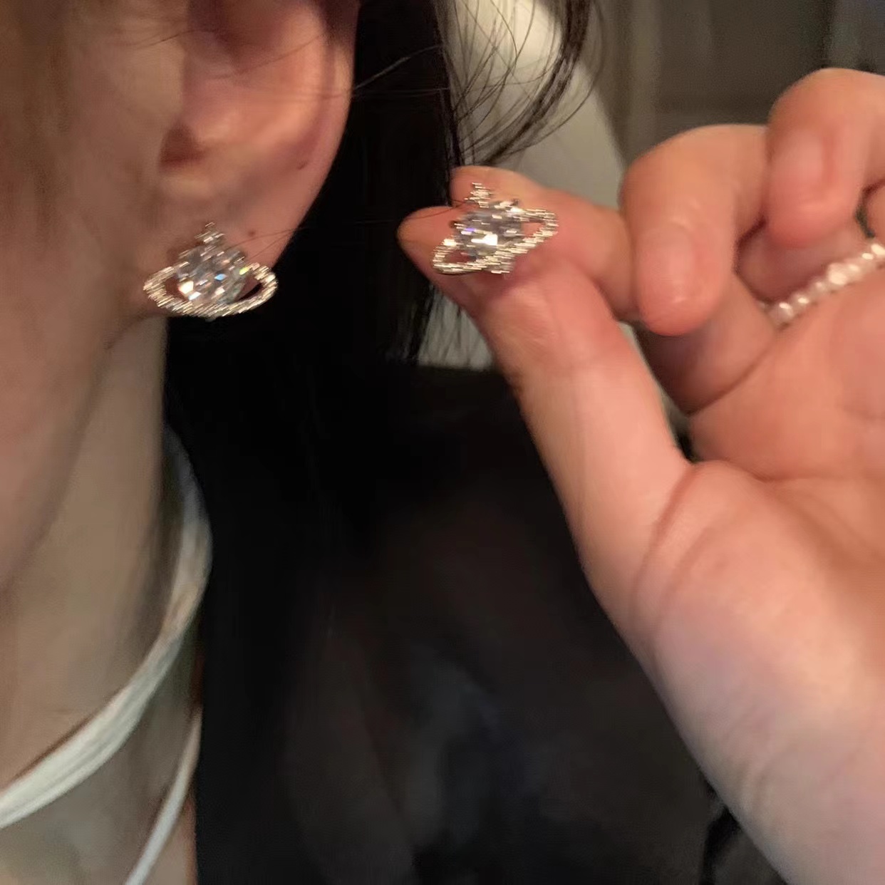 铁合金莫桑石耳饰 快乐星球耳钉爱心锆石耳钉女耳夹耳饰爆款耳夹