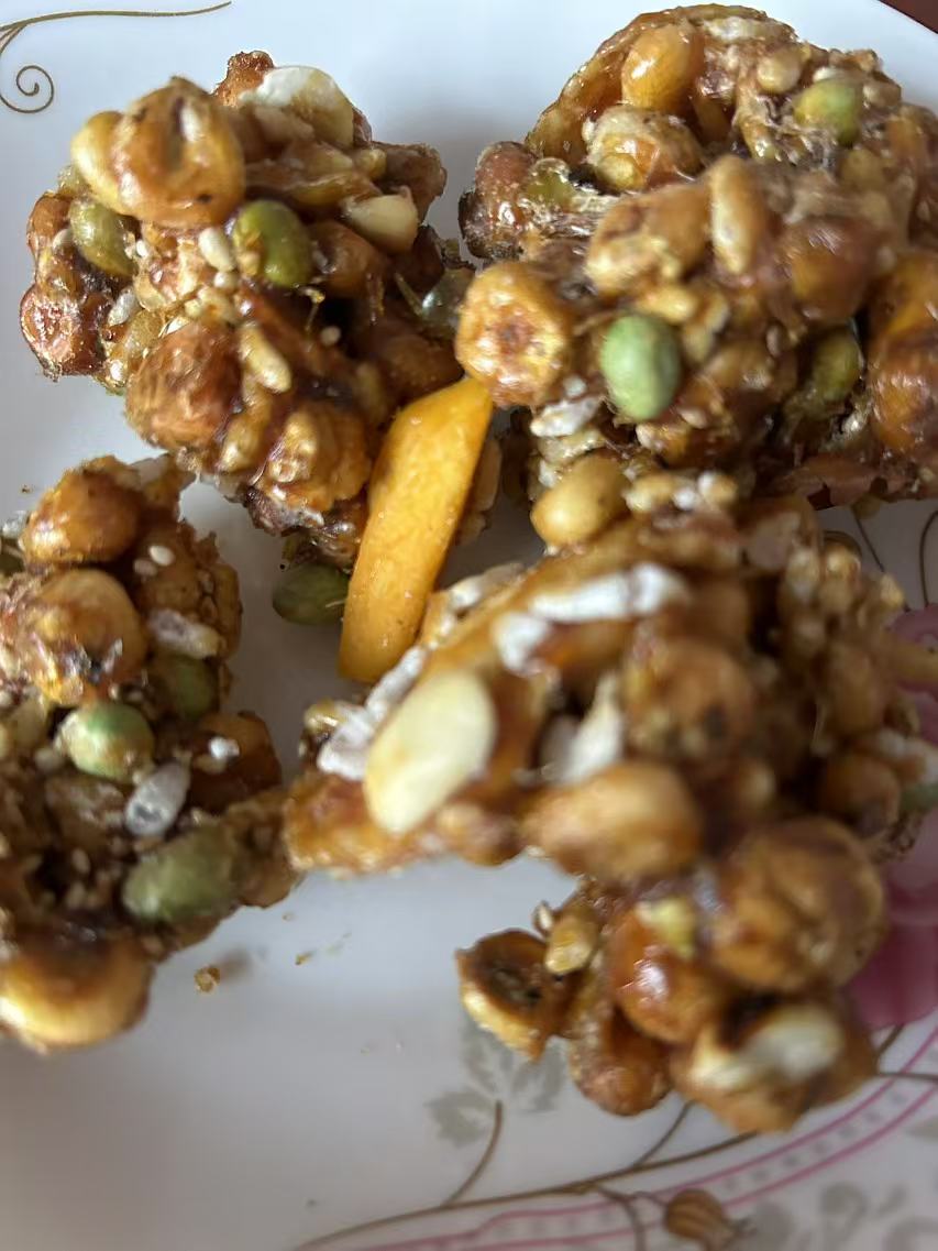 恩施农家手工包谷坨坨（易碎介意勿拍）