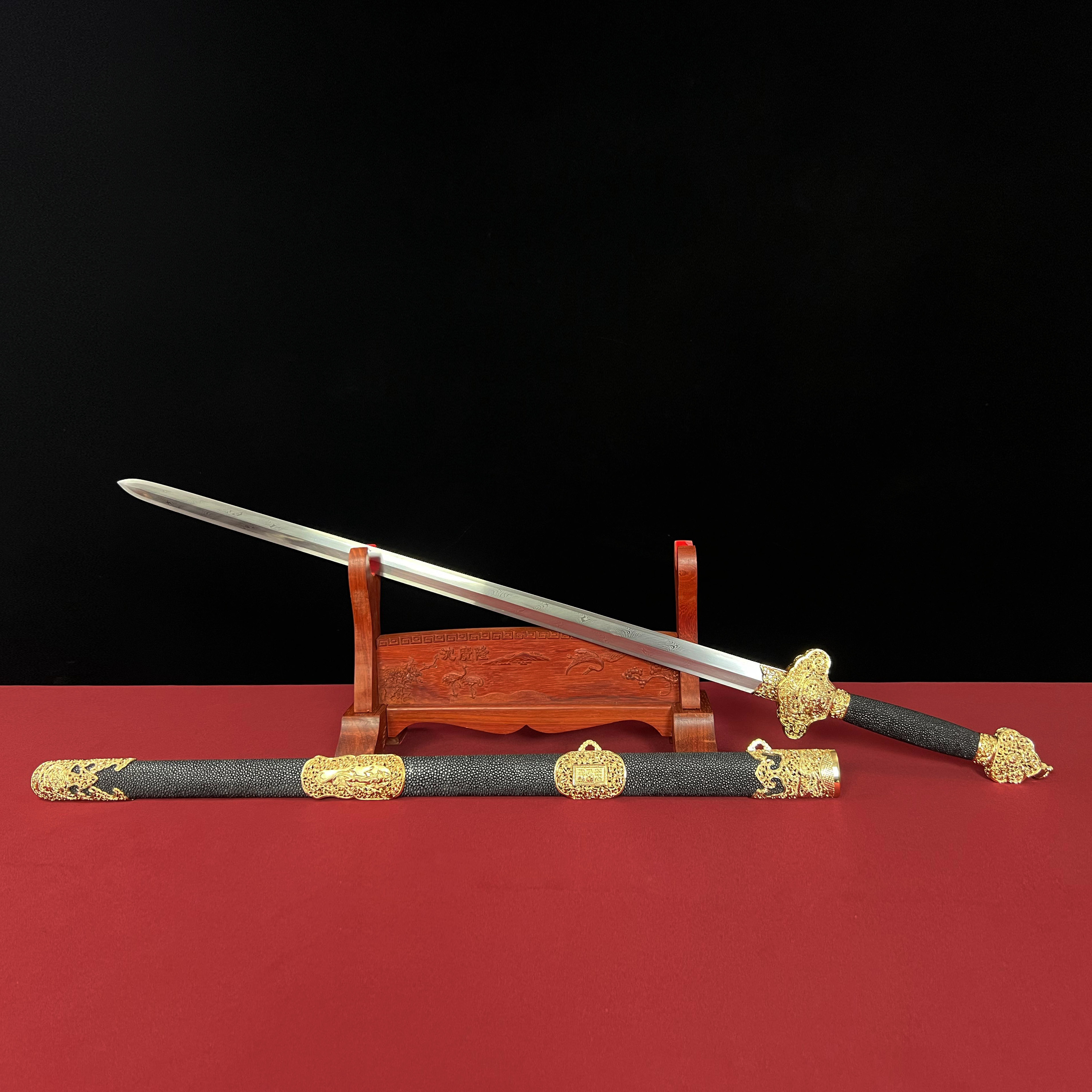 龙泉沈广隆- -高工作品龙天剑 黄铜镀金 鱼皮 花纹钢 手工 未开刃