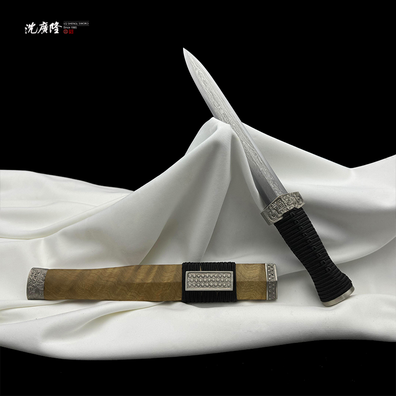 龙泉沈广隆-闭月小汉剑 金丝楠木 白铜 陨铁 宝剑 手工 未开刃