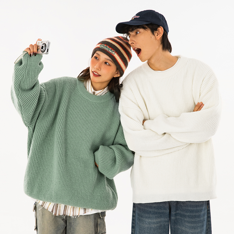  秋冬加厚纯色慵懒风圆领毛衣男女情侣针织衫打底宽松设计感毛衣