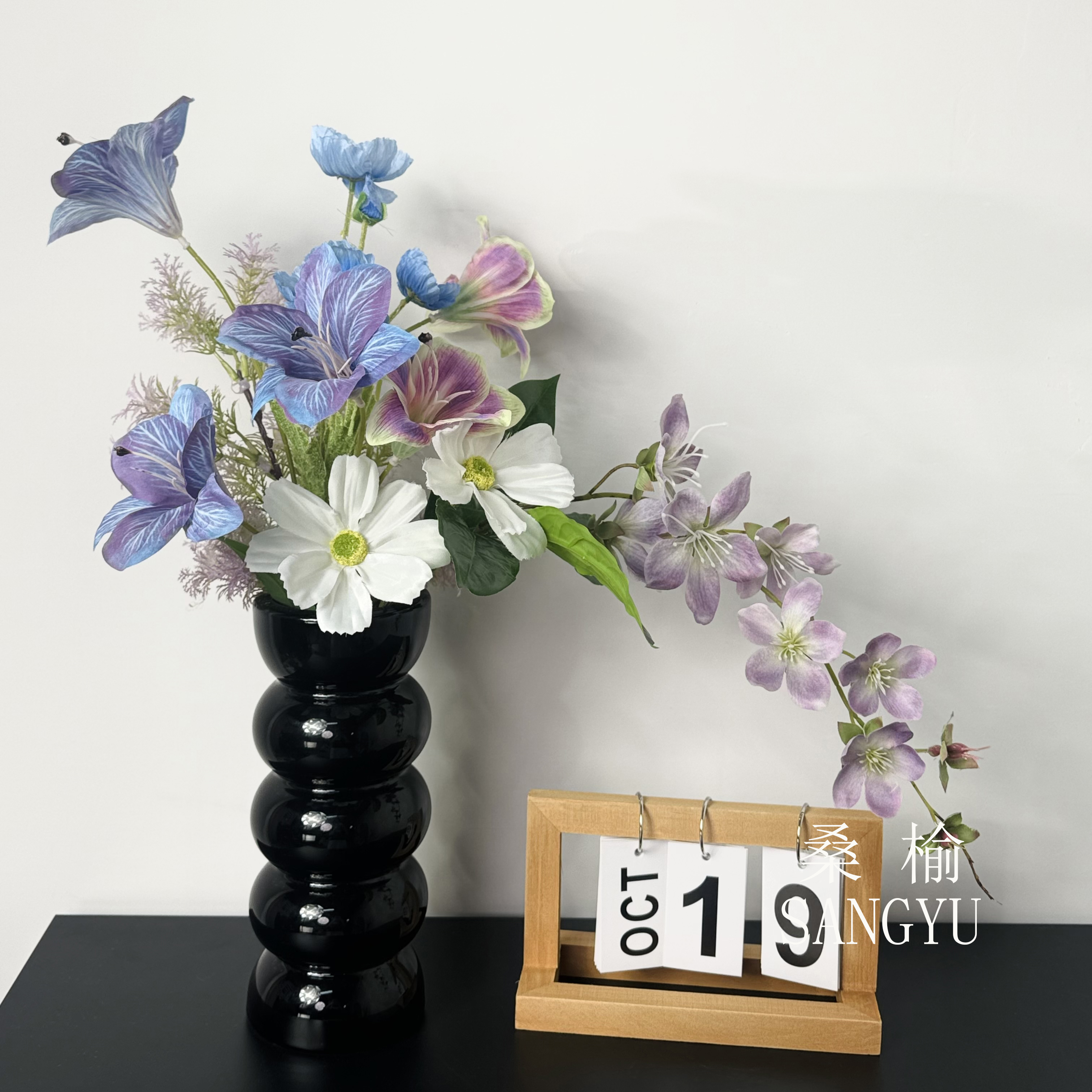 法式高级感插花瓶保湿肤感郁金香仿真花假花轻奢摆件家居装饰花瓶