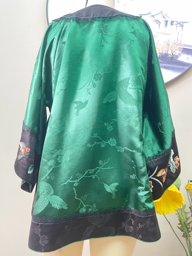 香云纱绣花太太服