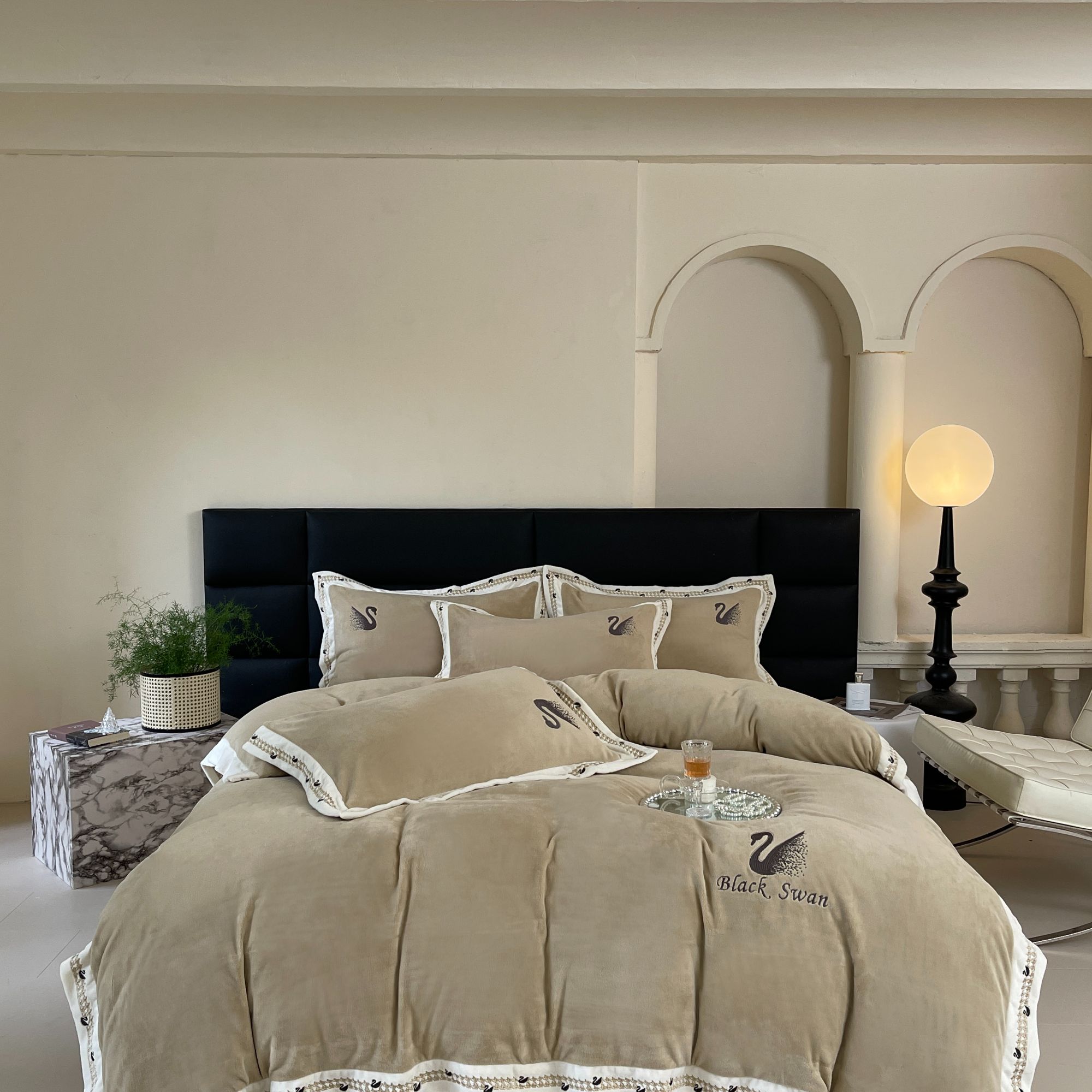 【番茄】黑天鹅高克重刺绣四件套