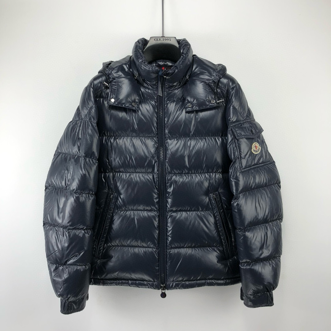 MONCLER/盟可睐 经典MAYA玛雅藏蓝色连帽羽绒服 2441026