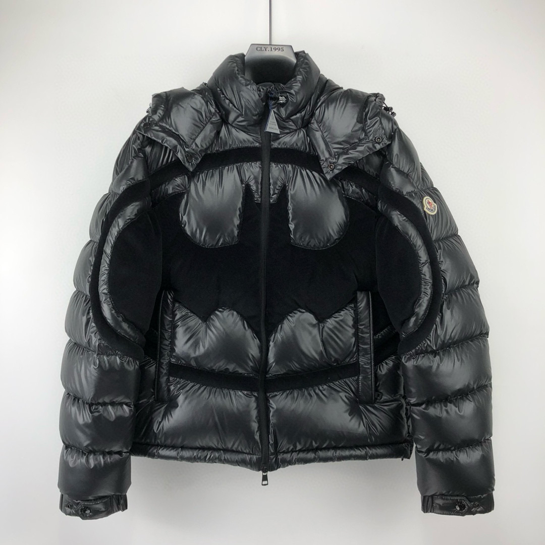 MONCLER/盟可睐  蝙蝠侠联名连帽拼接羽绒服 2441027 