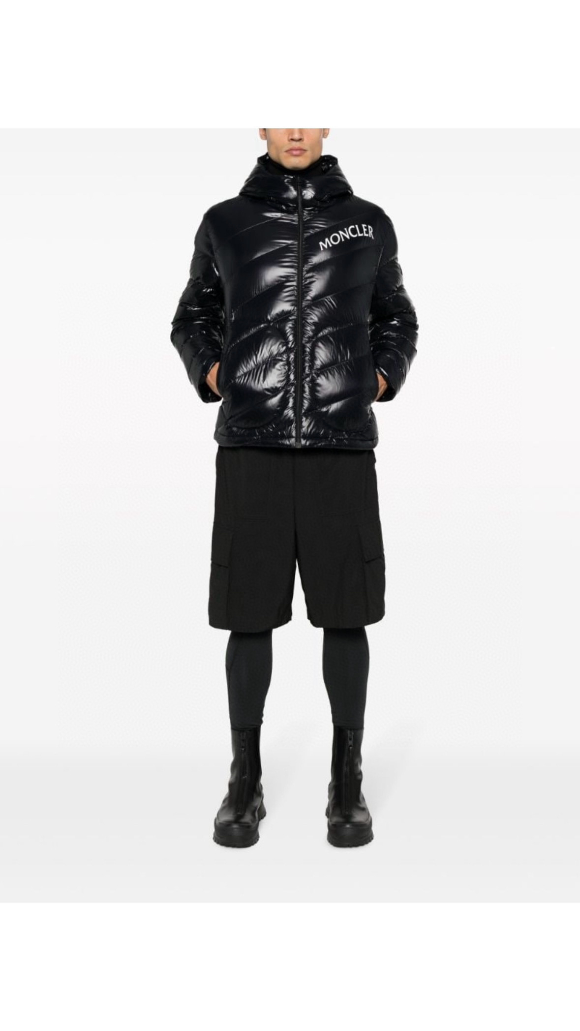  MONCLER/盟可睐  黑色羽绒服 2341049