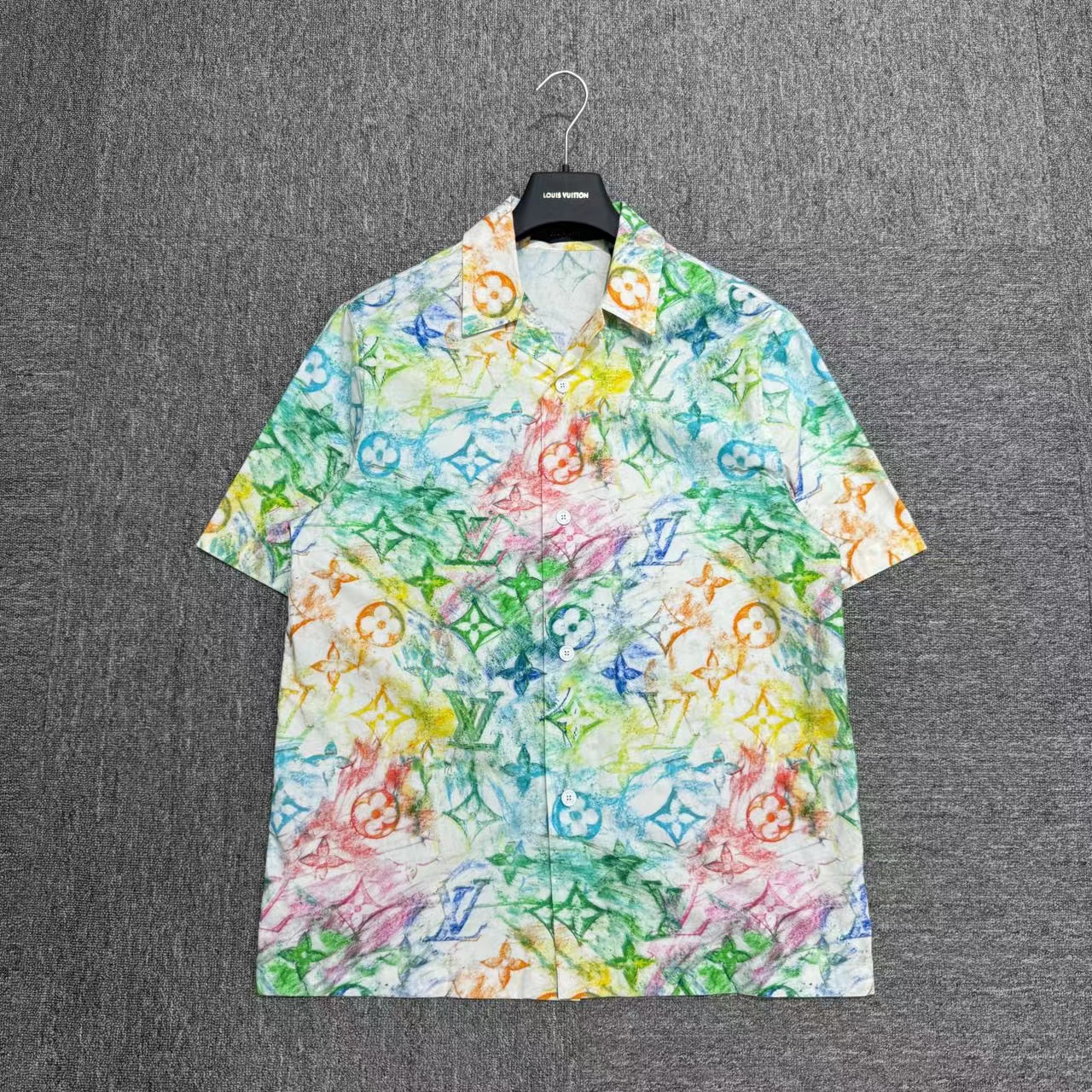 Louis Vuitton 蜡笔涂鸦满印短袖衬衫/08587/s码/98新