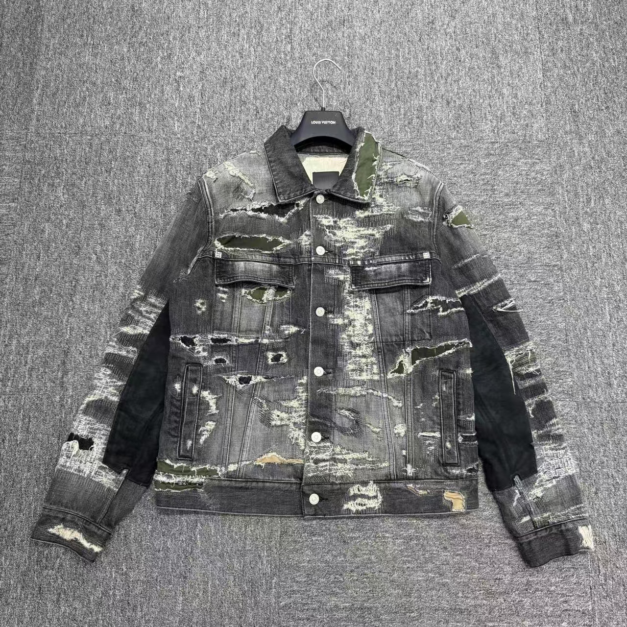 Givenchy boro系列破坏糜烂牛仔外套/10554//xl码/99新/公价29400
